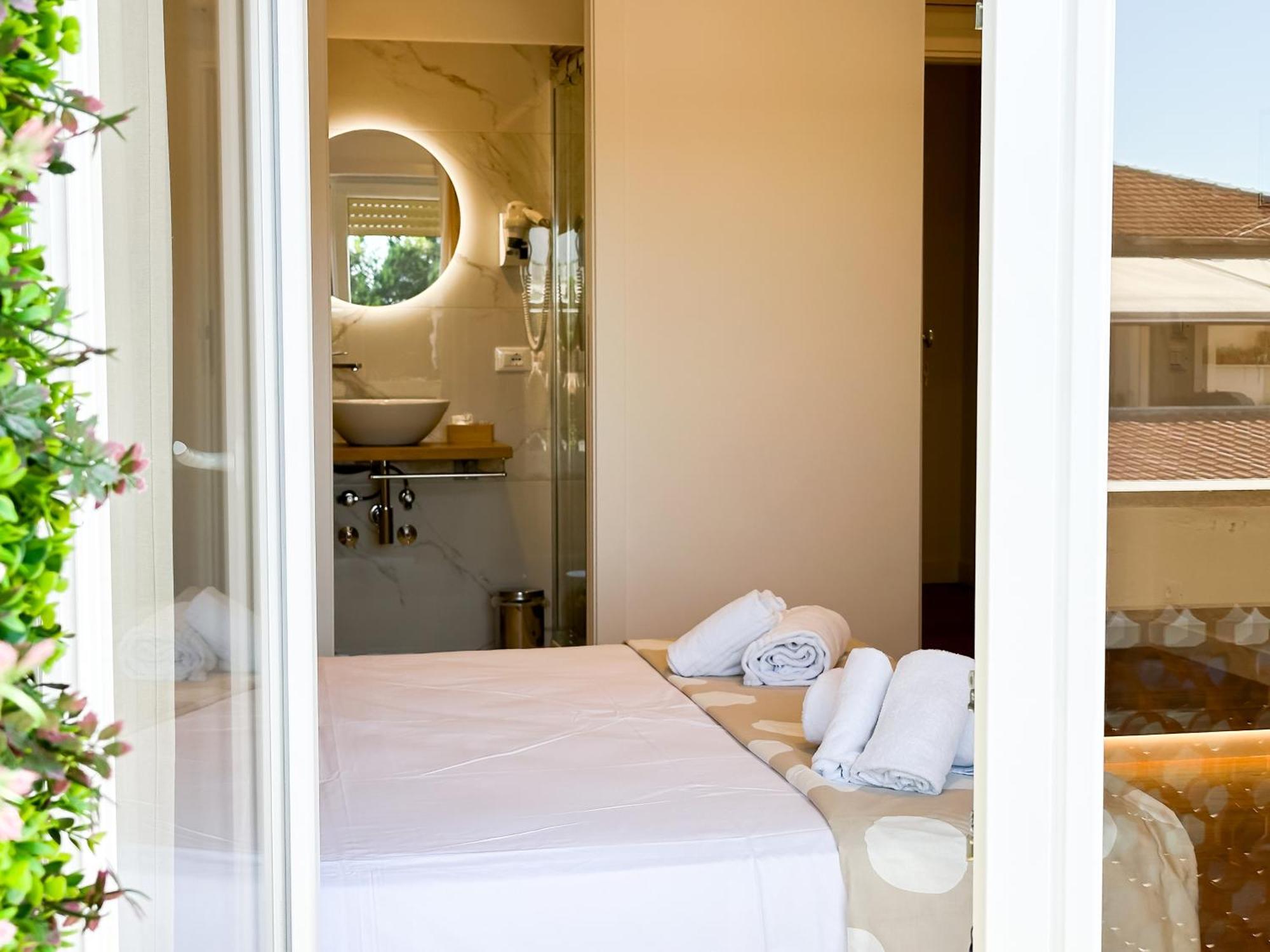 Isola 163 Guest House Fiumicino Luaran gambar
